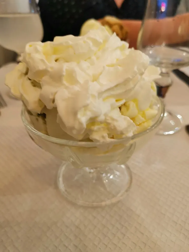 Glace Citron Meringué Et Pistache Avec Chantilly